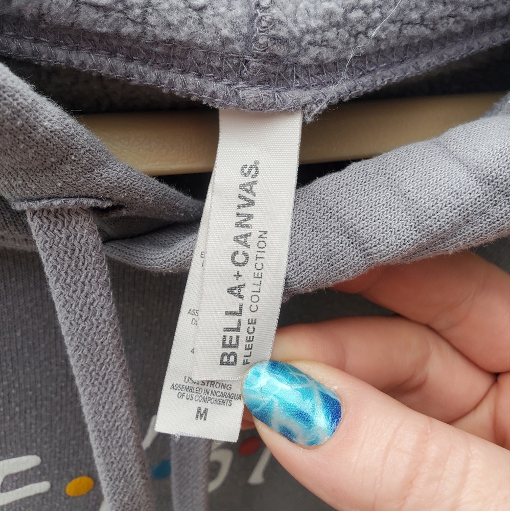 Cropped Volleyball Hoodie - Picture 3 of 4